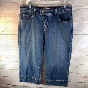 Levi's 515 Womens size 12 Capri Blue Jeans casual 5 Pocket denim Pants Mid rise